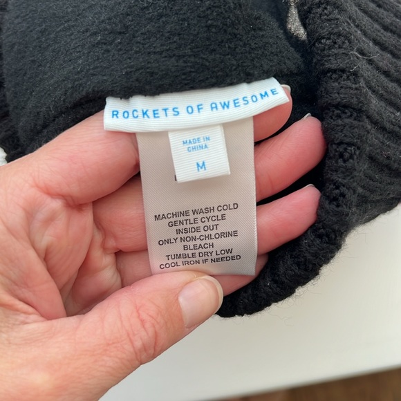 Fun Leopard Pom Hat - Picture 3 of 7